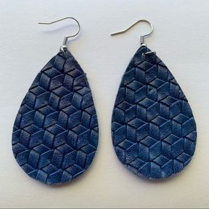 ‼️5/$20 Faux Leather Dangle earrings